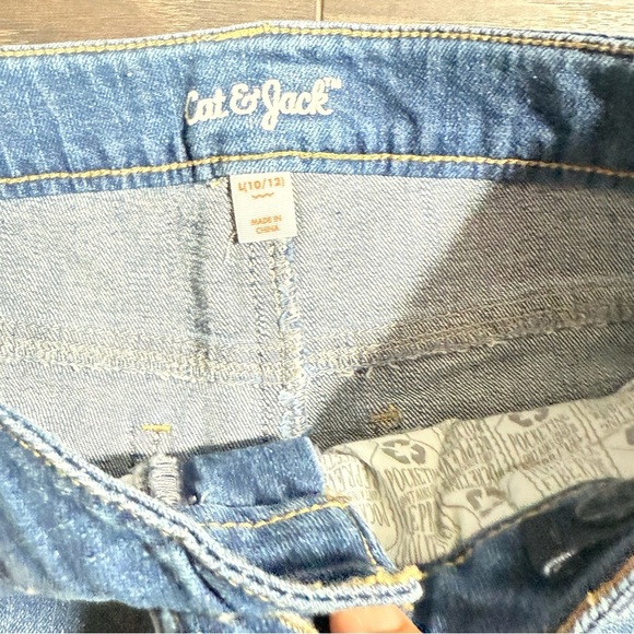 Cat & Jack Blue Denim Shorts Casual Cut-Off Style - Picture 3 of 6